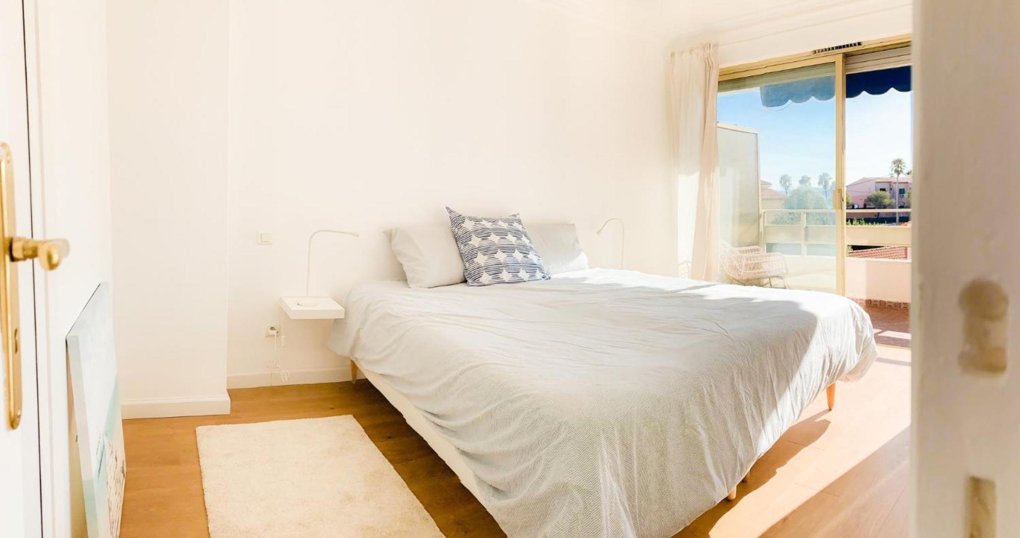 Cozy Beachside In Cros De - Luna Apartment *